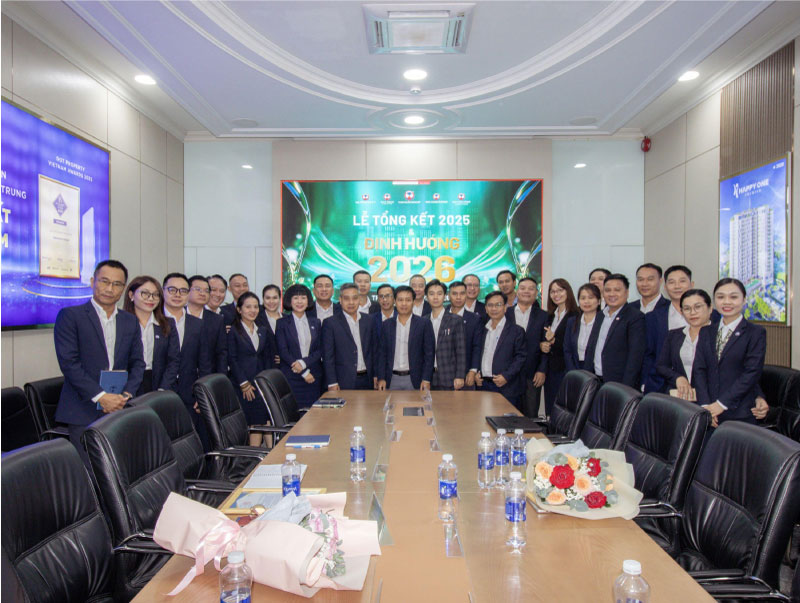 Dấu Ấn 2025: Bứt Phá Ngoạn Mục Với 2.000 Sản Phẩm